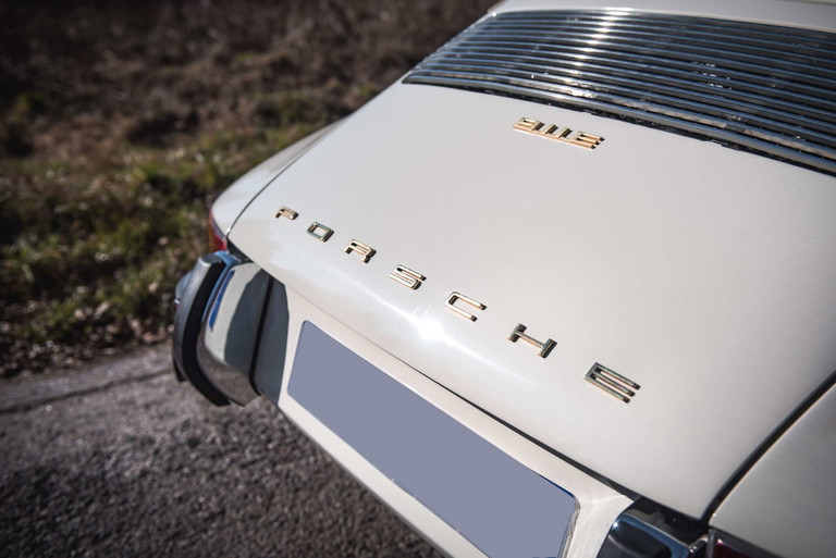 Porsche 911 E