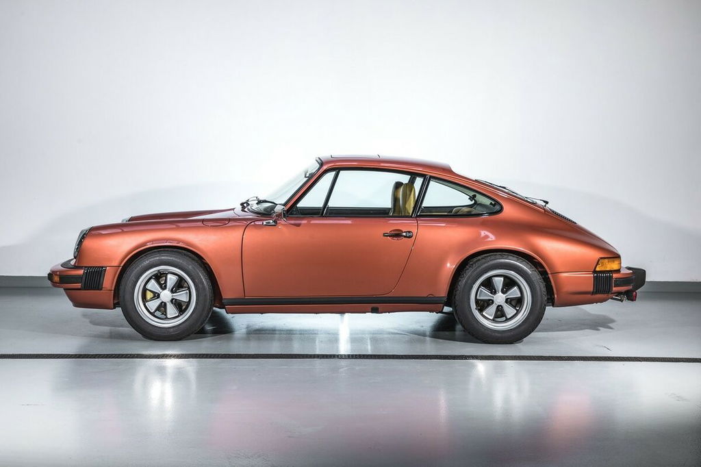 Porsche 911 Carrera 2,7