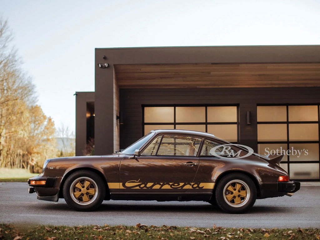 Porsche 911 Carrera (US)