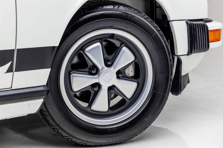 Porsche 911 Carrera 2,7