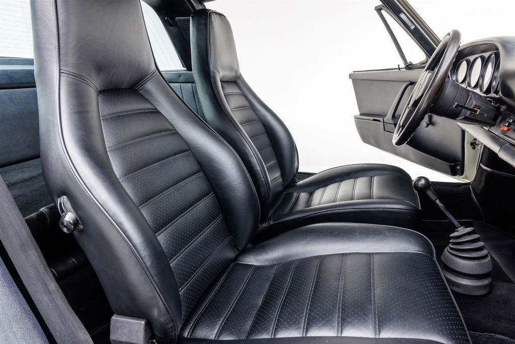 Porsche 911 Carrera 2,7