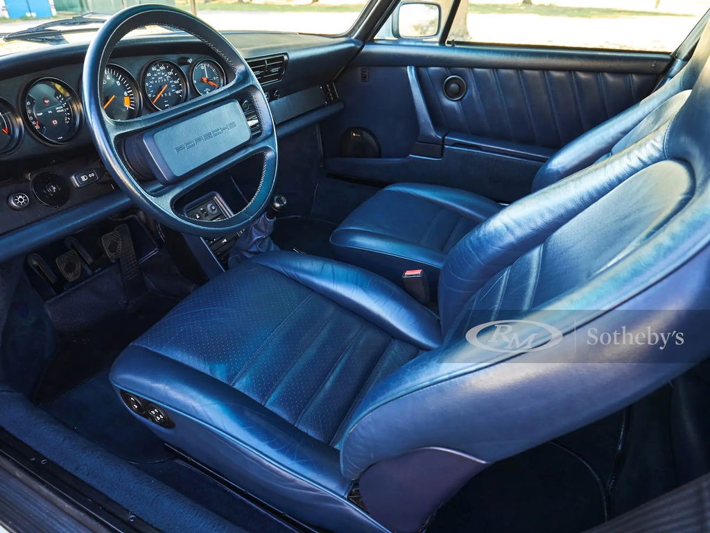 Porsche 911 Carrera 3.2