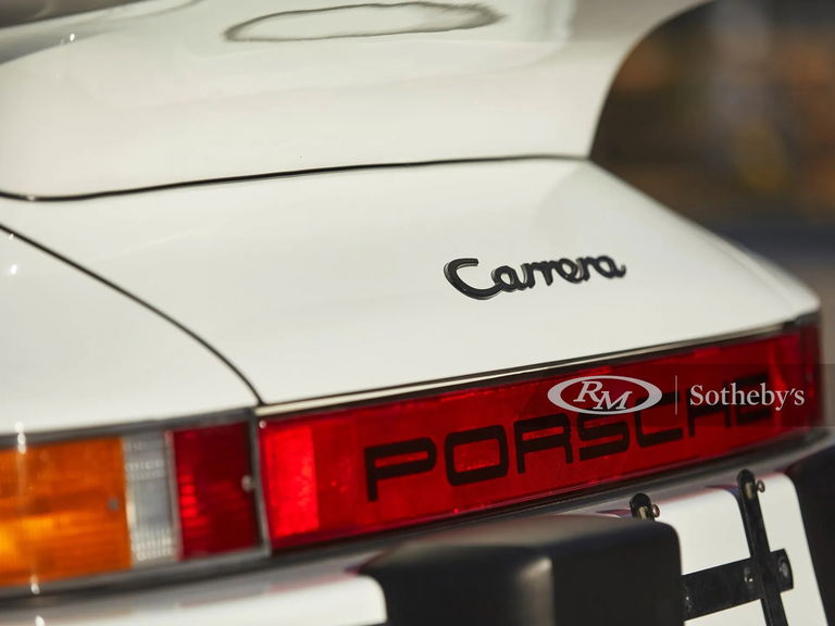 Porsche 911 Carrera 3.2