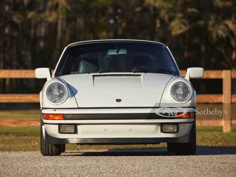 Porsche 911 Carrera 3.2