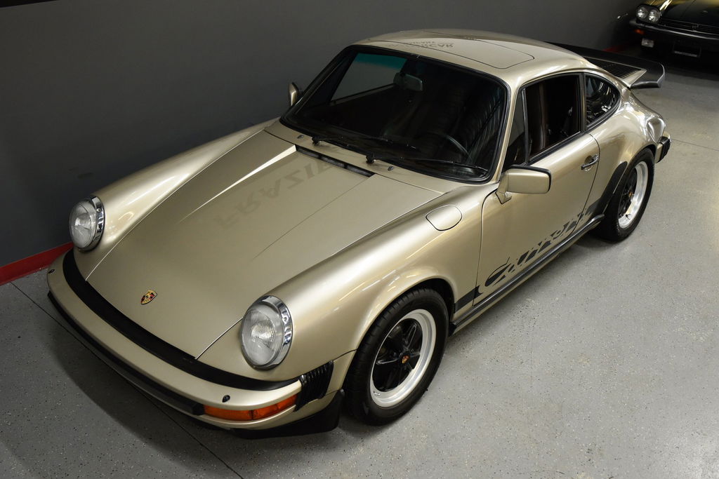 Porsche 911 Carrera 3.2 (US)
