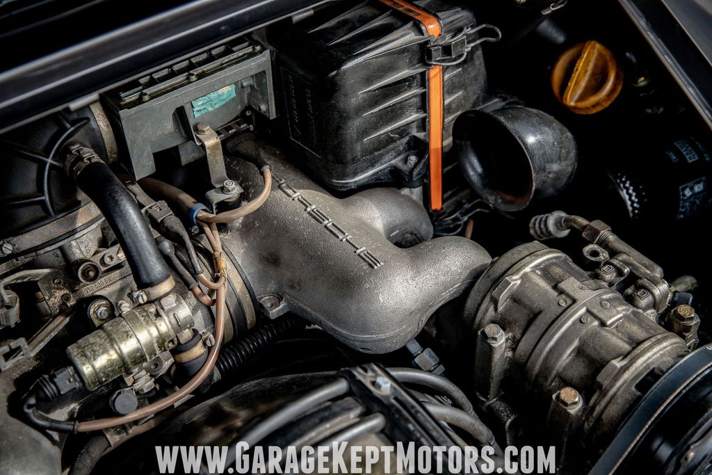 Porsche 911 Carrera 3.2 (US)