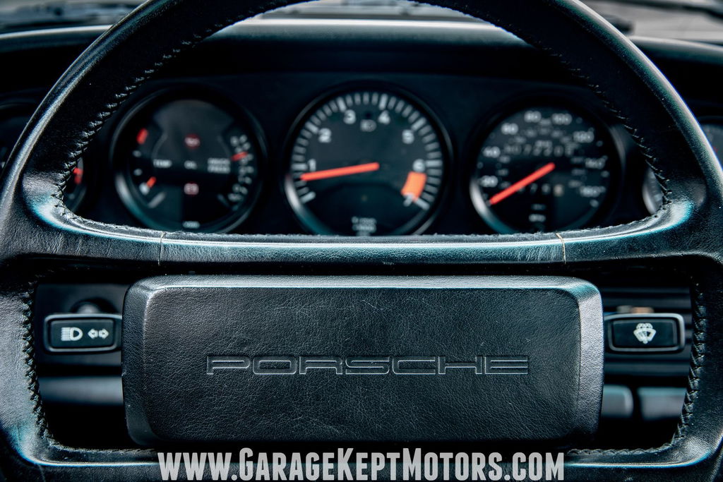 Porsche 911 Carrera 3.2 (US)