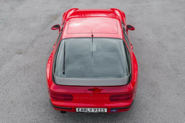 Porsche 968