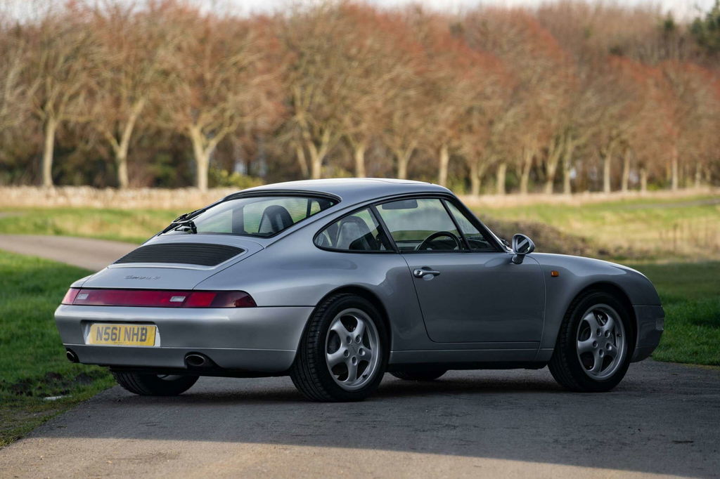 Porsche 993 Carrera 4