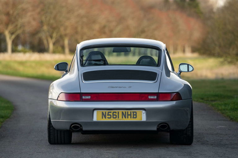 Porsche 993 Carrera 4