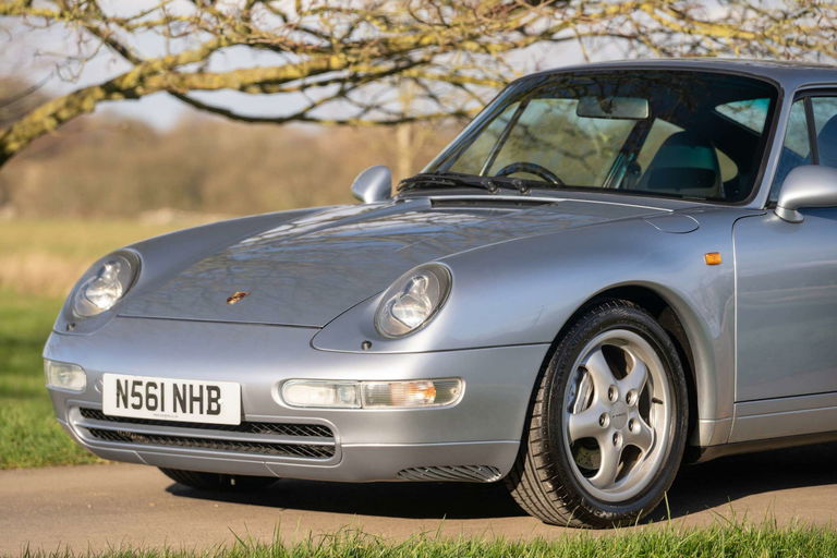 Porsche 993 Carrera 4