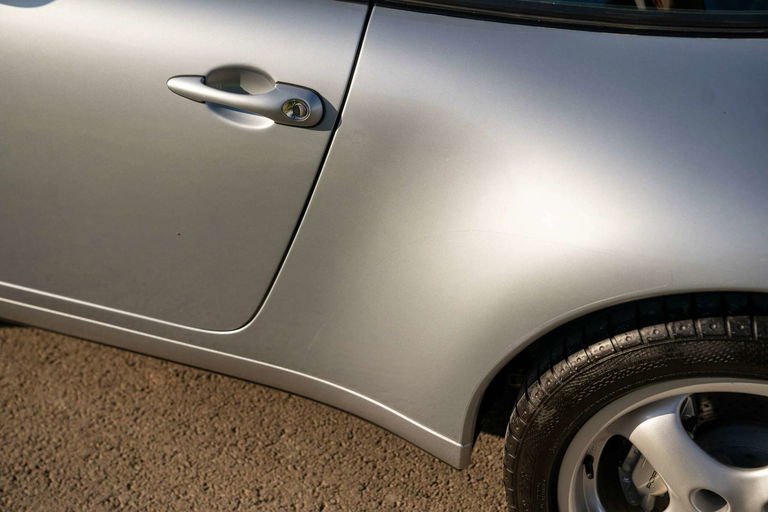 Porsche 993 Carrera 4