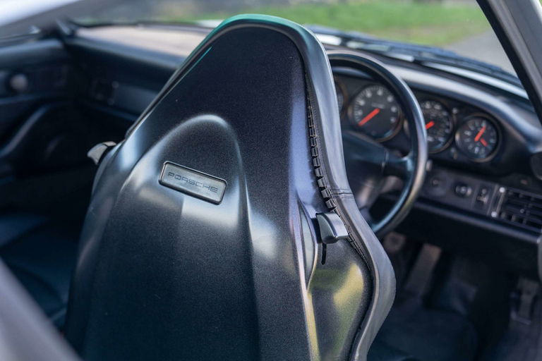 Porsche 993 Carrera 4