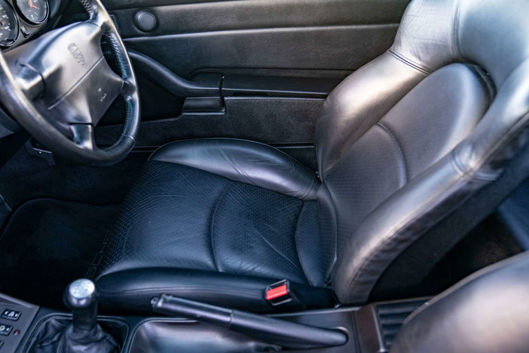 Porsche 993 Carrera 4