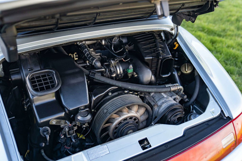 Porsche 993 Carrera 4