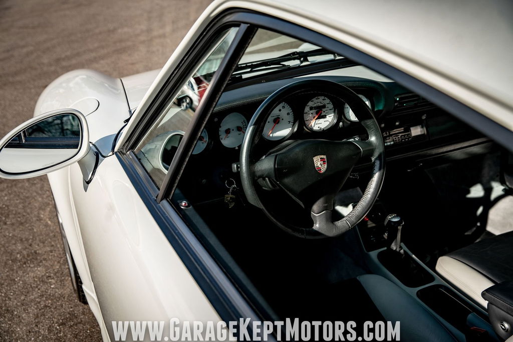 Porsche 993 Carrera 4S