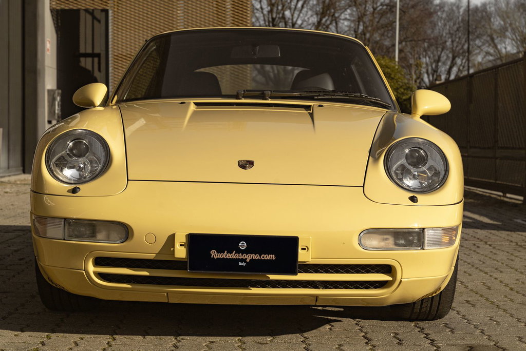 Porsche 993 Carrera 4