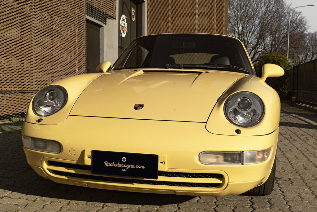 Porsche 993 Carrera 4