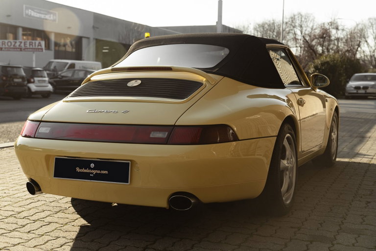 Porsche 993 Carrera 4