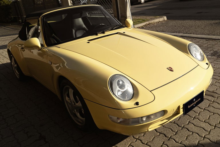 Porsche 993 Carrera 4