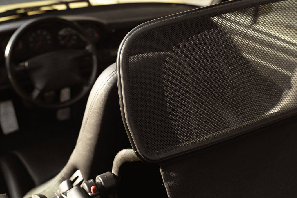 Porsche 993 Carrera 4