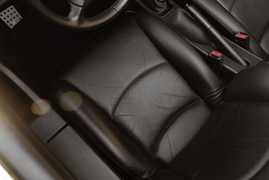 Porsche 993 Carrera 4