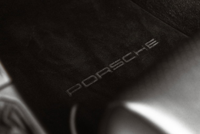 Porsche 993 Carrera 4