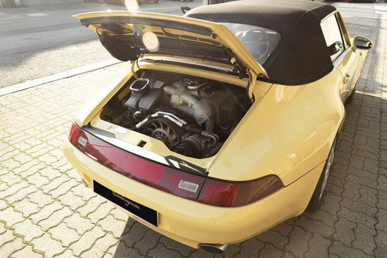 Porsche 993 Carrera 4