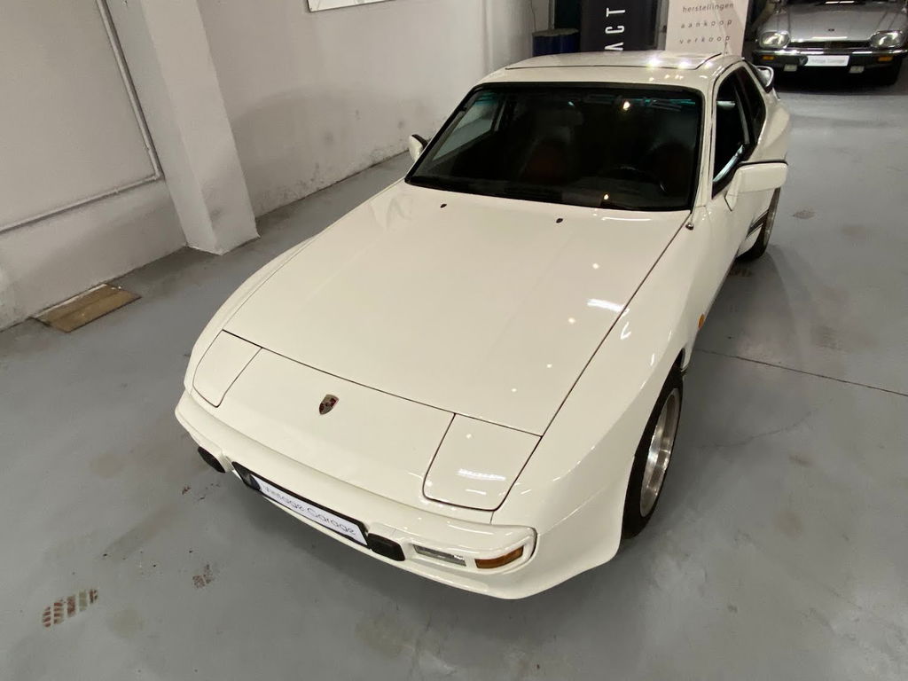 Porsche 944 Coupé