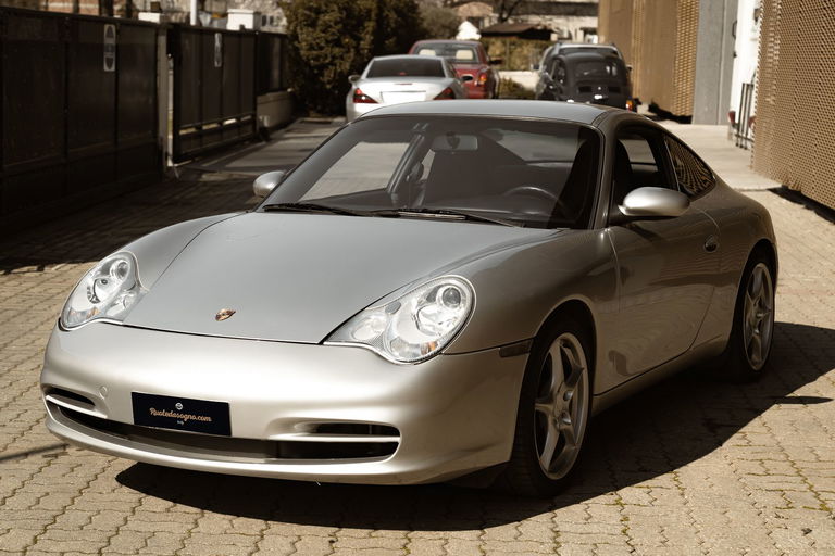 Porsche 996 Carrera 4