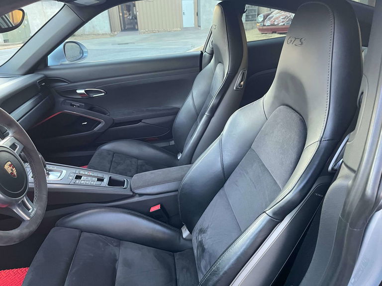 Porsche 991 Carrera GTS