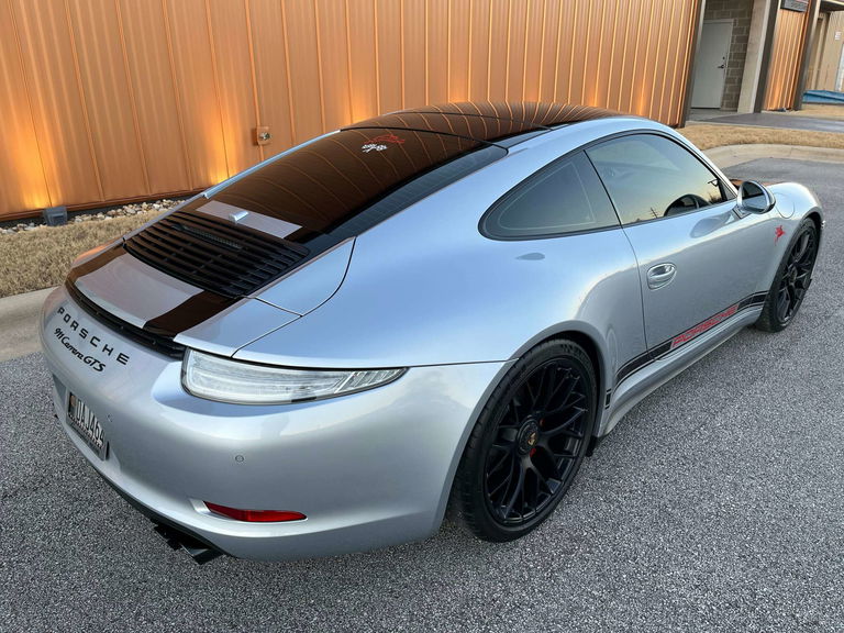 Porsche 991 Carrera GTS