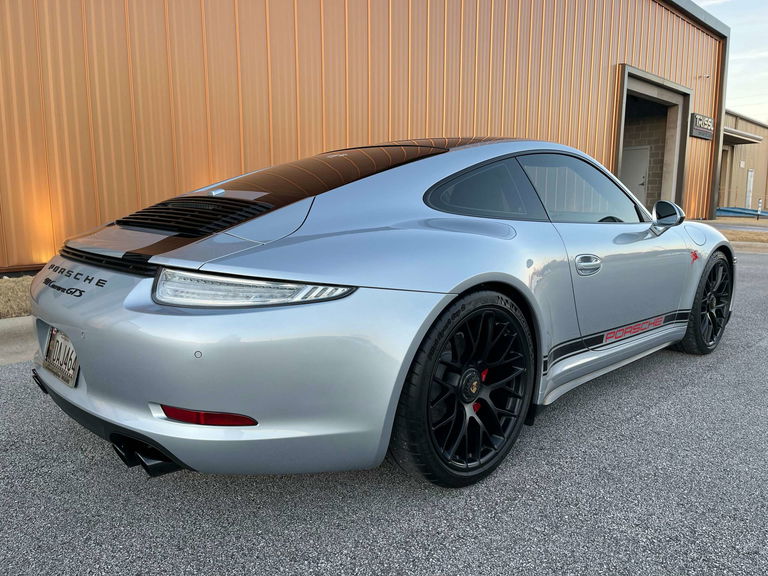 Porsche 991 Carrera GTS