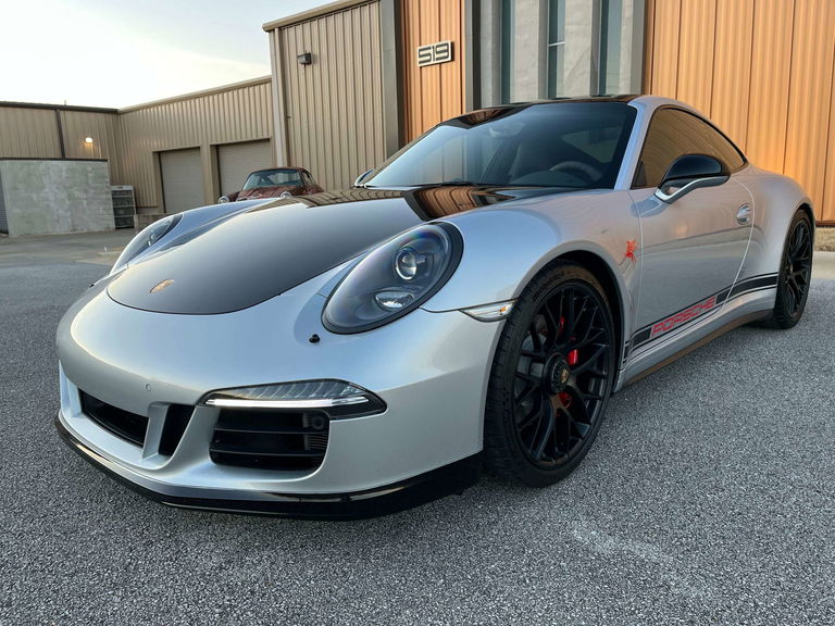 Porsche 991 Carrera GTS