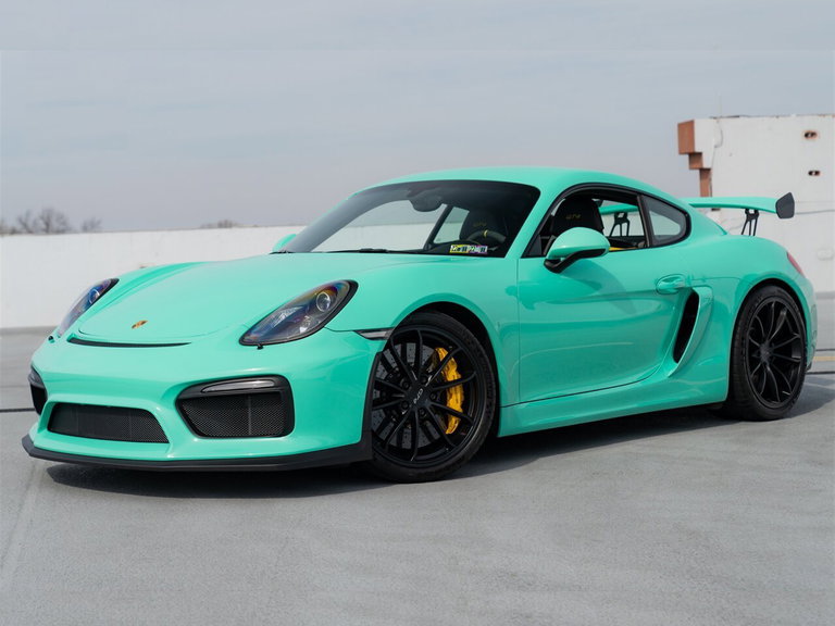 Porsche 981 Cayman GT4