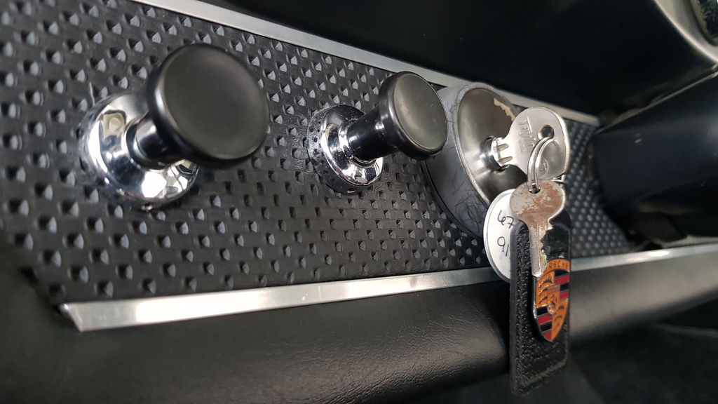 Porsche 911 S (F-Modell)