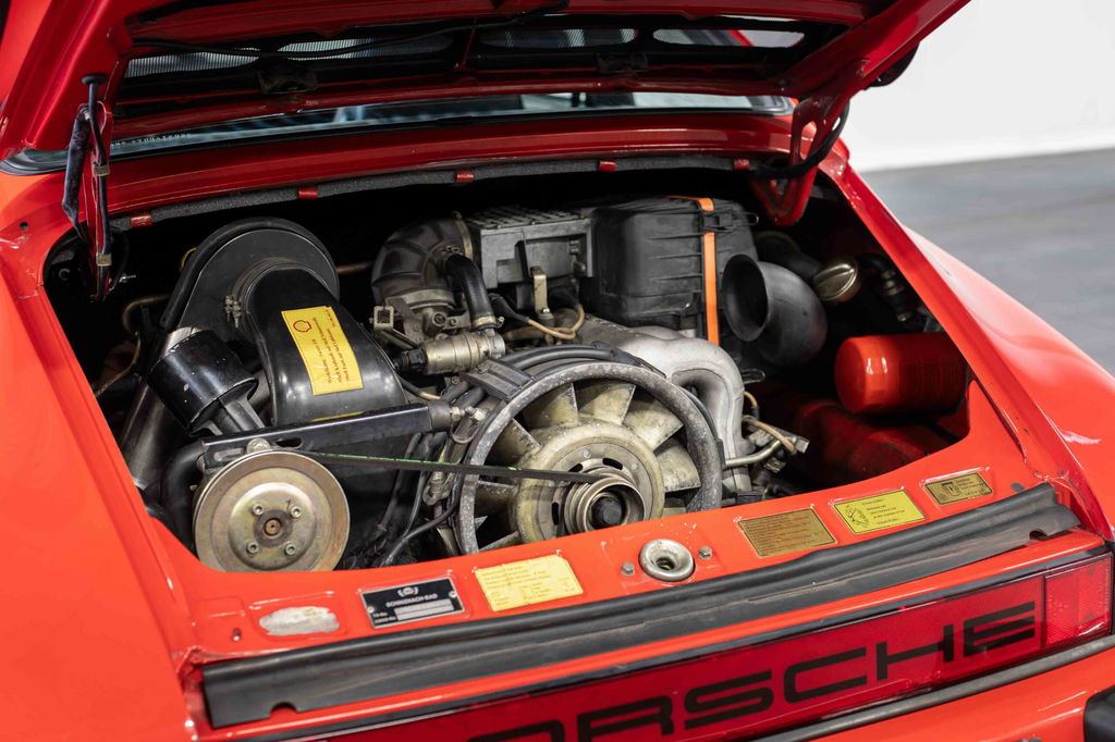 Porsche 911 Carrera 3.2