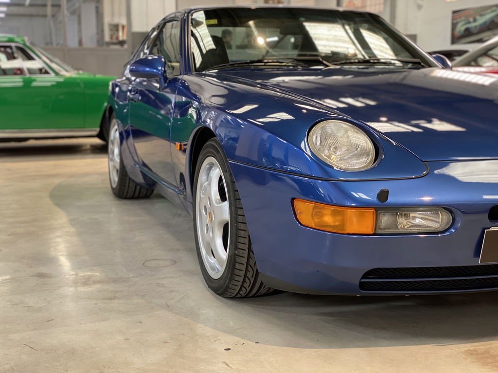 Porsche 968