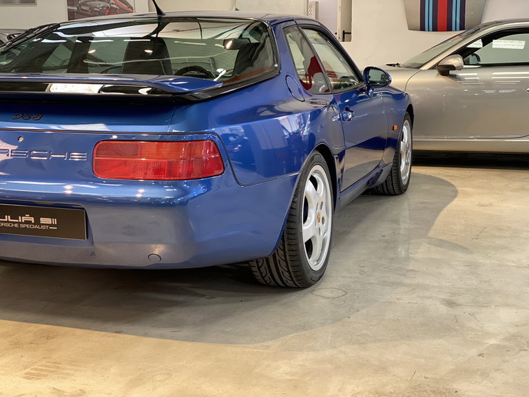 Porsche 968