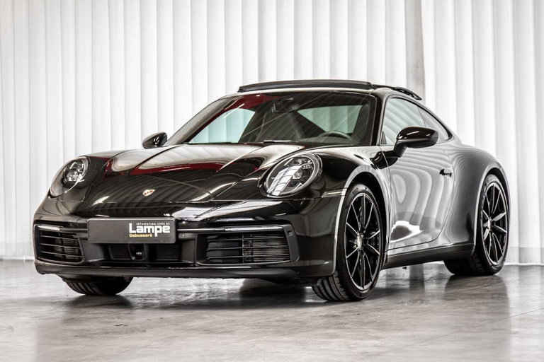 Porsche 992 Carrera