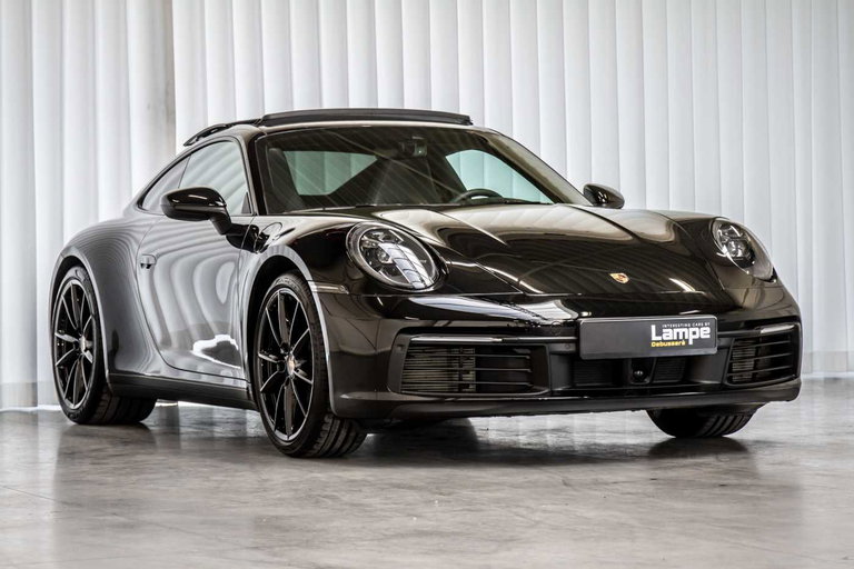 Porsche 992 Carrera