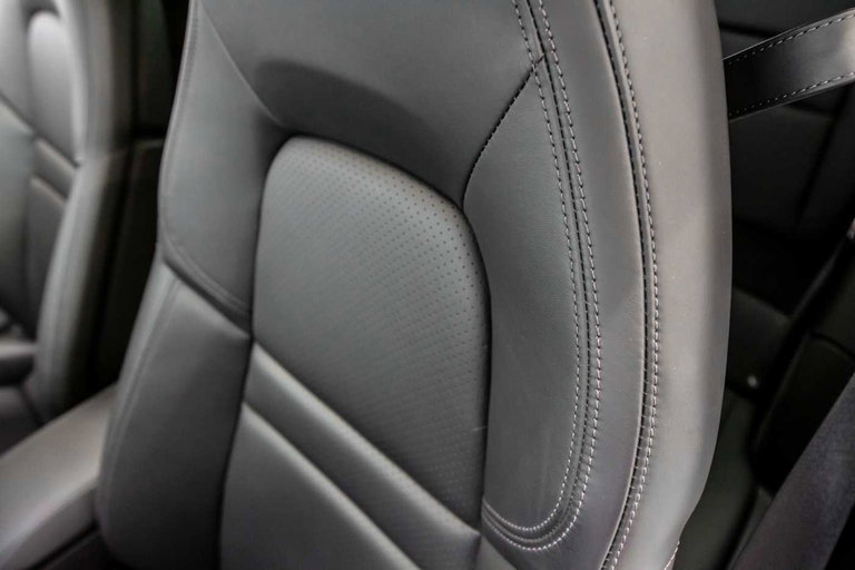 Porsche 992 Carrera