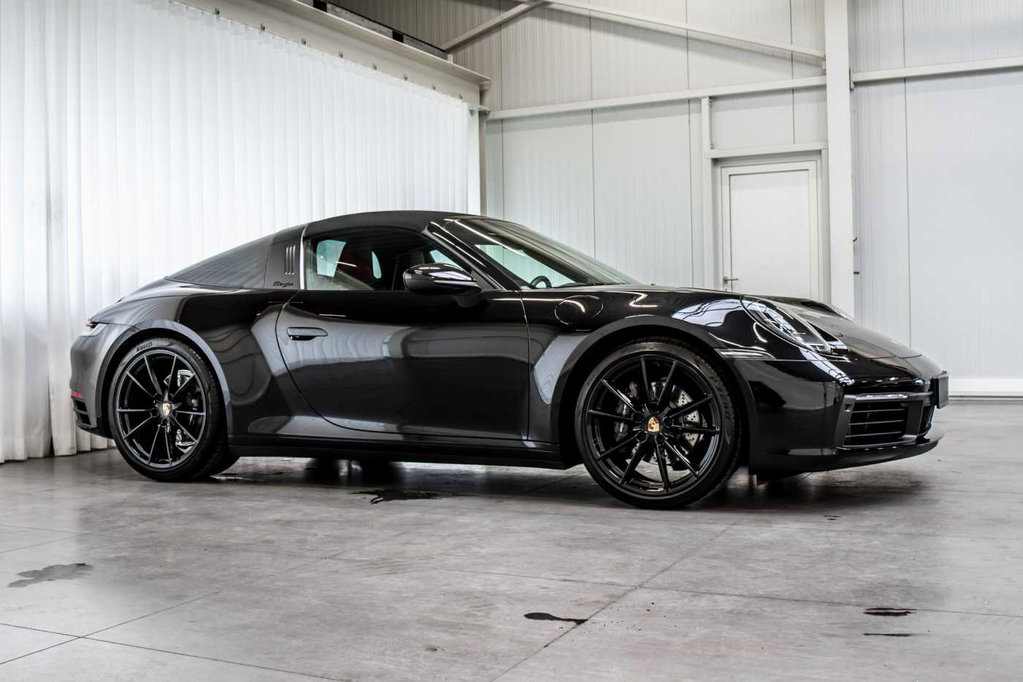 Porsche 992 Targa 4