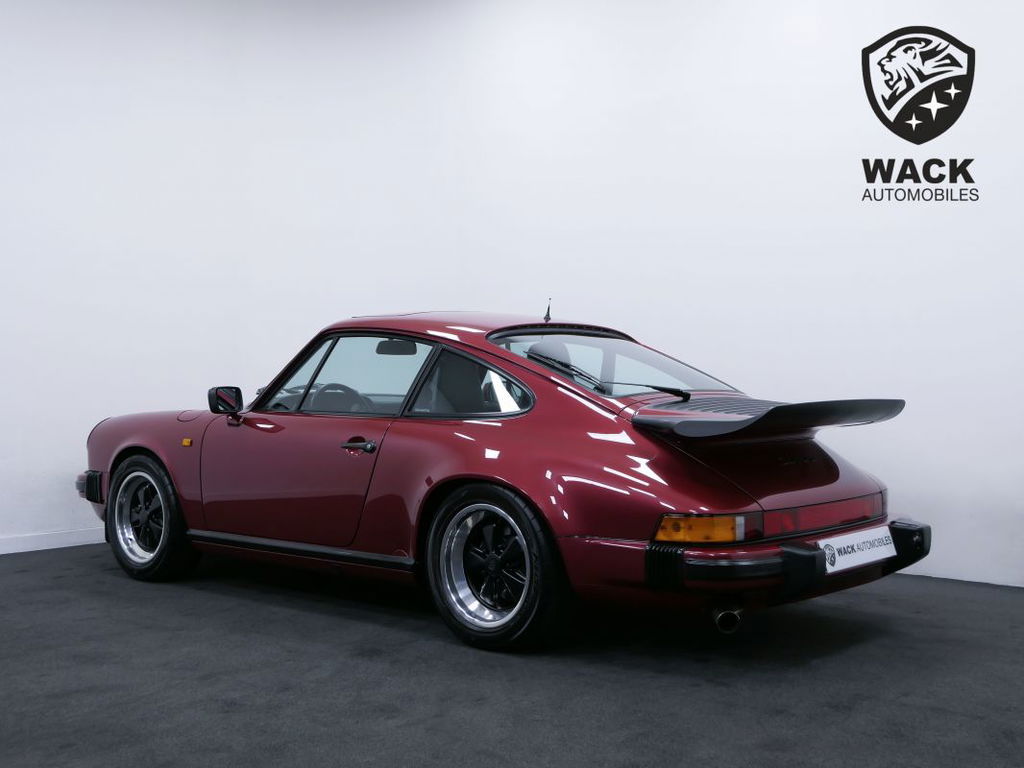 Porsche 911 Carrera 3.2