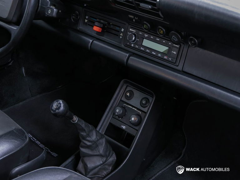 Porsche 911 Carrera 3.2