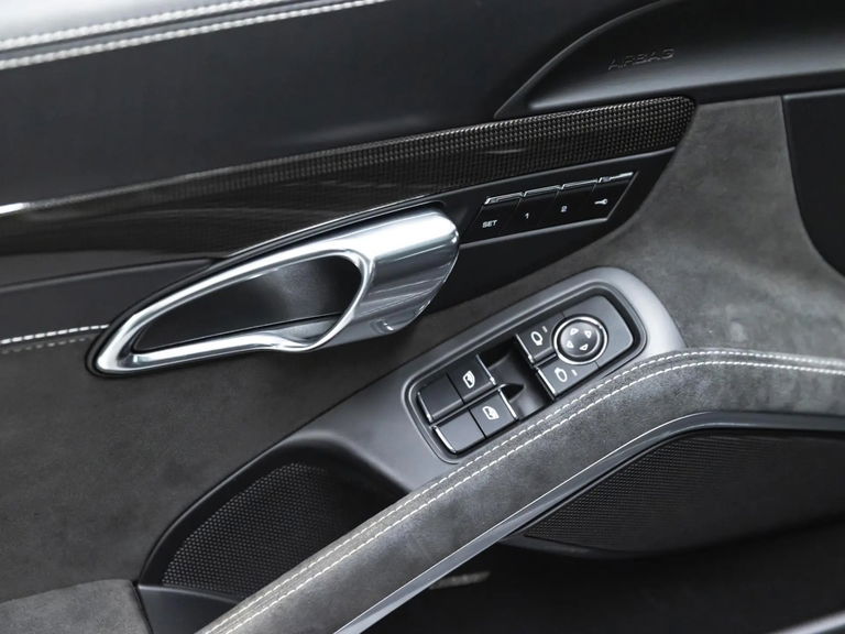 Porsche 991.2 Carrera 4 GTS