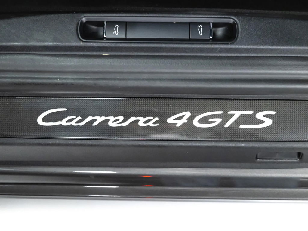 Porsche 991.2 Carrera 4 GTS