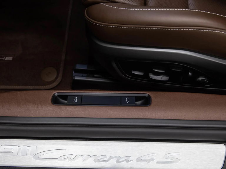 Porsche 992 Carrera 4S