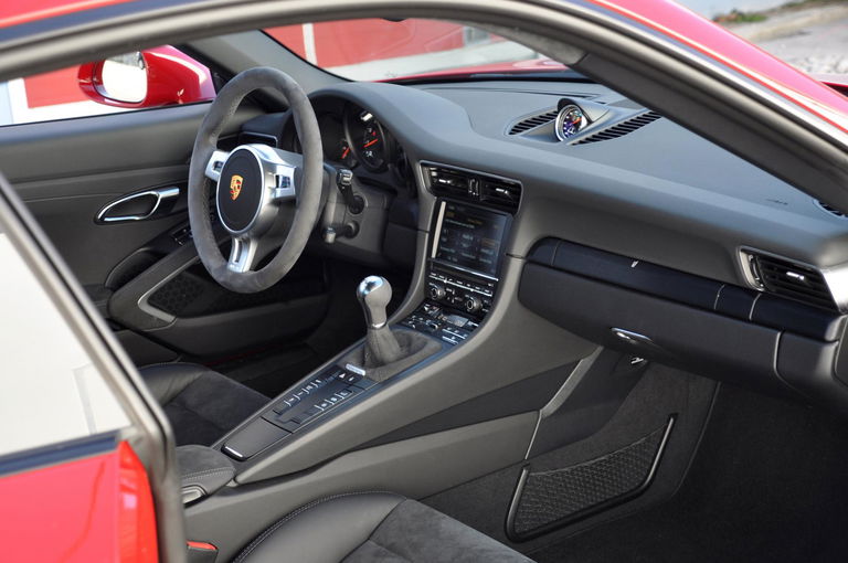Porsche 991 Carrera GTS