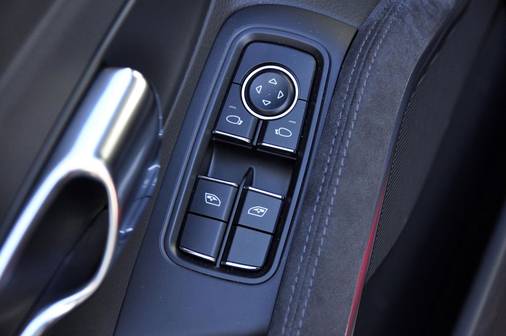 Porsche 991 Carrera GTS